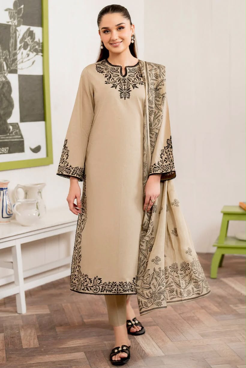 GARNET embroiderd lawn hit code unstitched 3pc✓